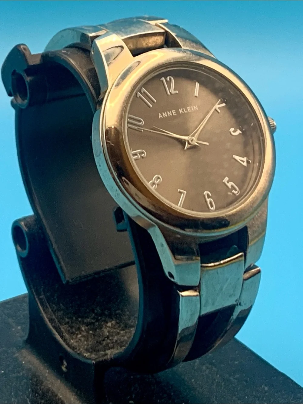 ANNE KLEIN AK/3053 Women’s Dress Bracelet Quartz Wristwatch Working New Battery